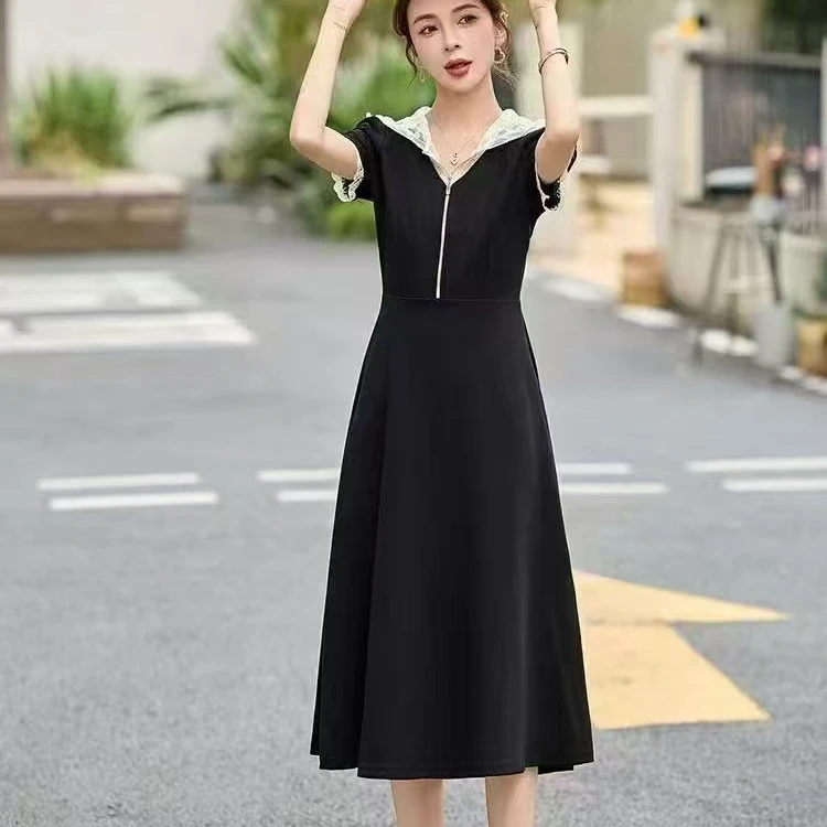 【锦衣服饰】X QC 709（258709）蕾丝拼接半拉链黑色连衣裙