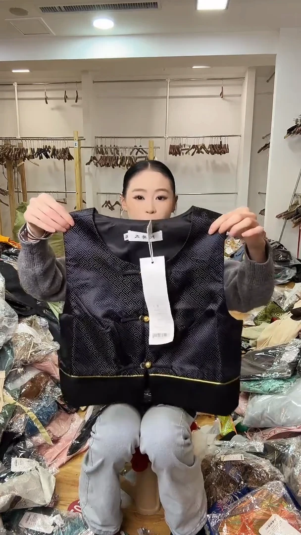 XL码      115-125斤