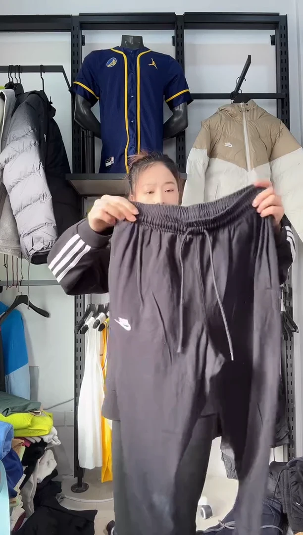 3326  编码  瑕疵直播间过款为准 尺码m