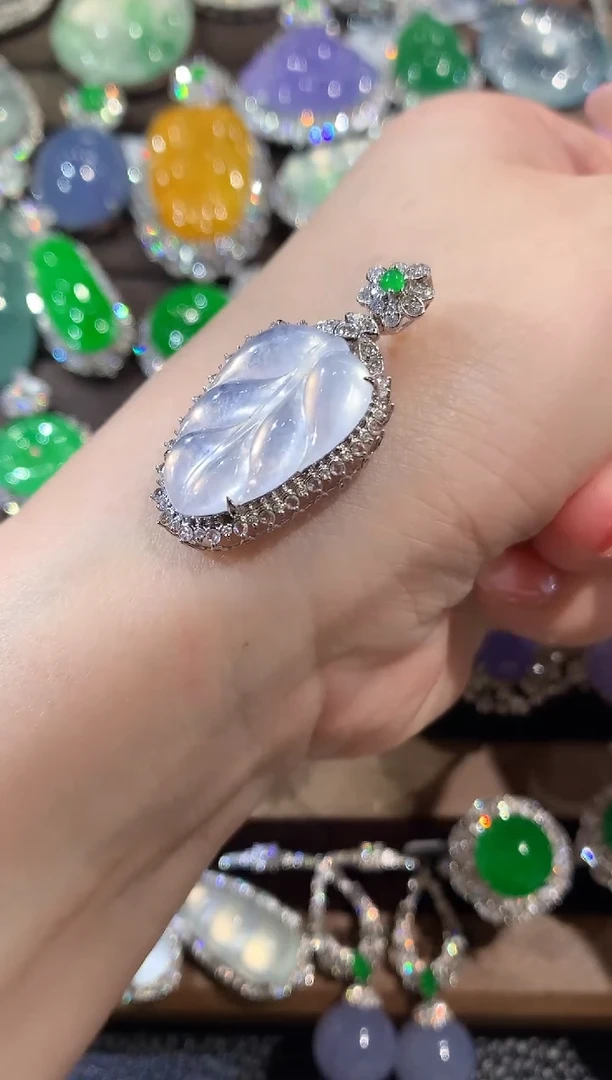 吊坠(不含链)18K金镶嵌翡翠D13