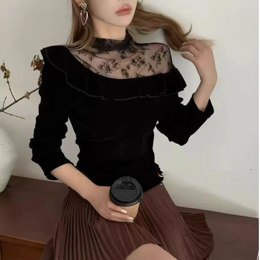 D25086复古假两件蕾丝拼接丝绒衬衫女新款宽松显瘦露肩荷叶边上衣