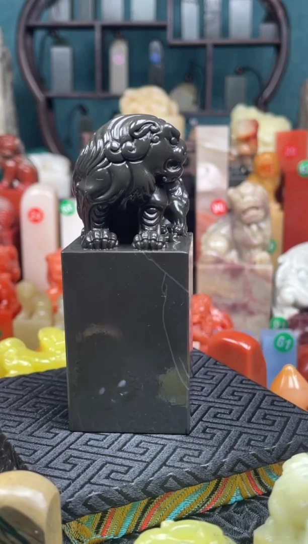 寿山石印石寿山！黑芙蓉貔貅