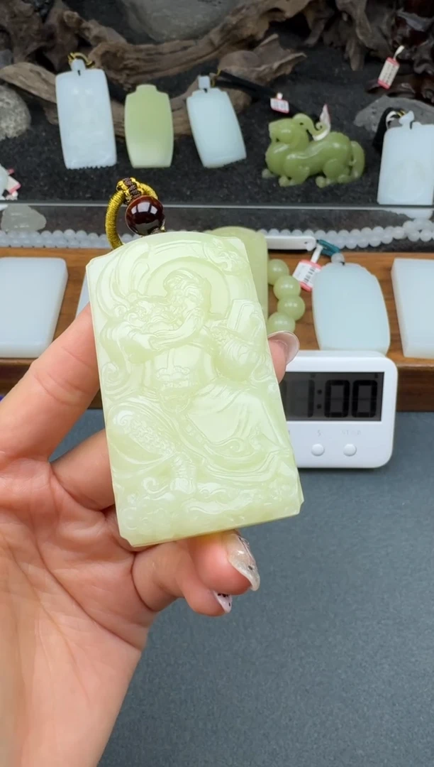 颈饰未镶嵌和田玉玉****义3