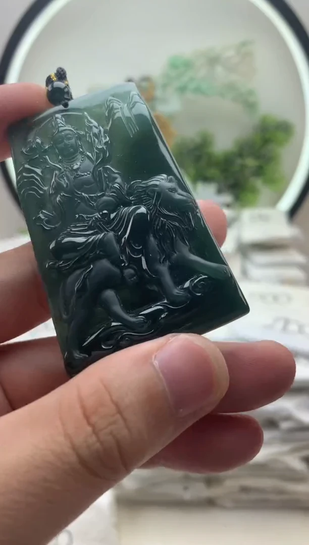 颈饰未镶嵌翡翠文殊