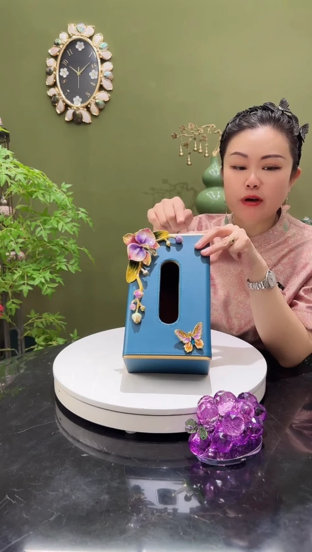 合金珐琅彩纸巾盒