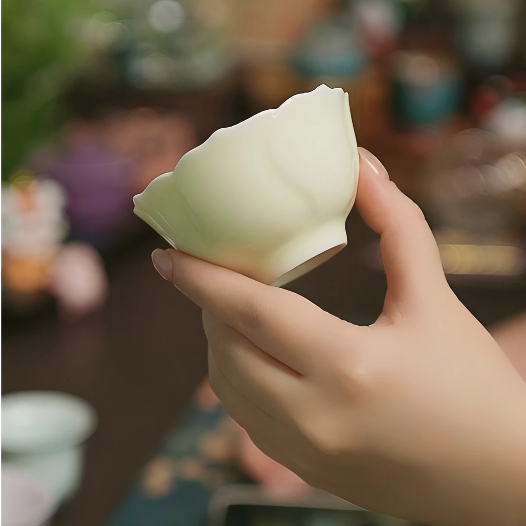 奶黄陶瓷茶具主人杯莲花杯