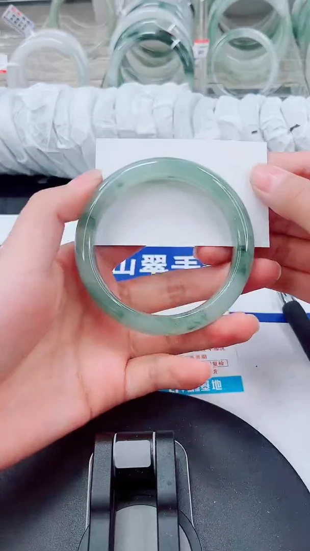 未镶嵌手镯石英质玉220-59/60