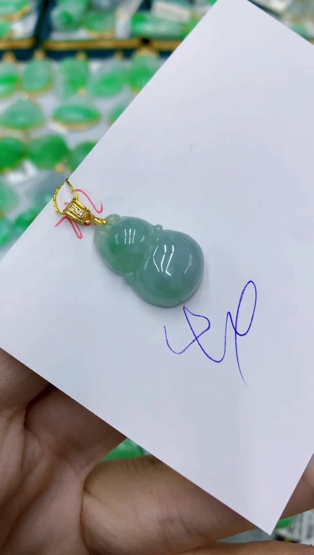翡翠未镶嵌颈饰1111111111