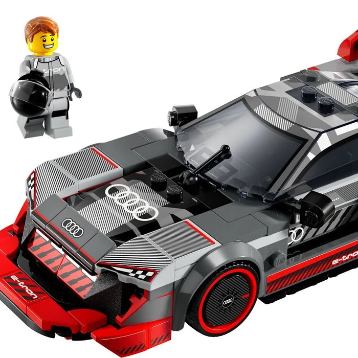 76921奥迪S1 e-tron quattro赛车（展品回盒）