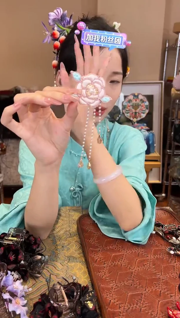刺绣苏绣世家非遗手工（胸针）