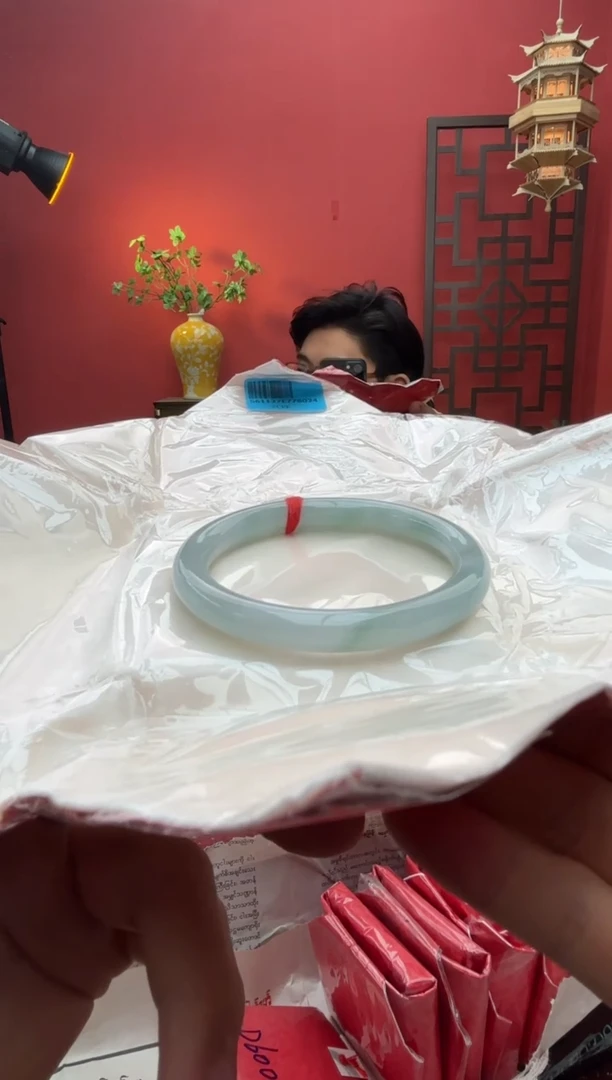 未镶嵌手镯（圆镯）翡翠翡翠手镯15