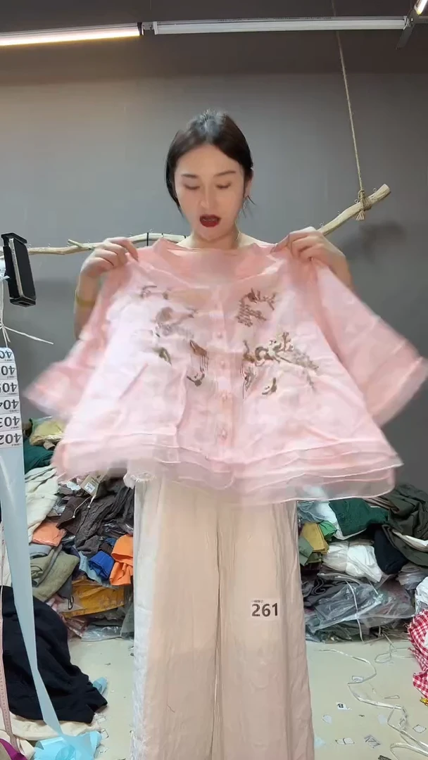 小睿麻衣服饰402