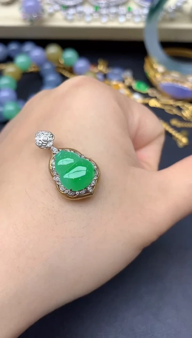 颈饰18K金镶嵌翡翠285-雪姐翡翠天天见