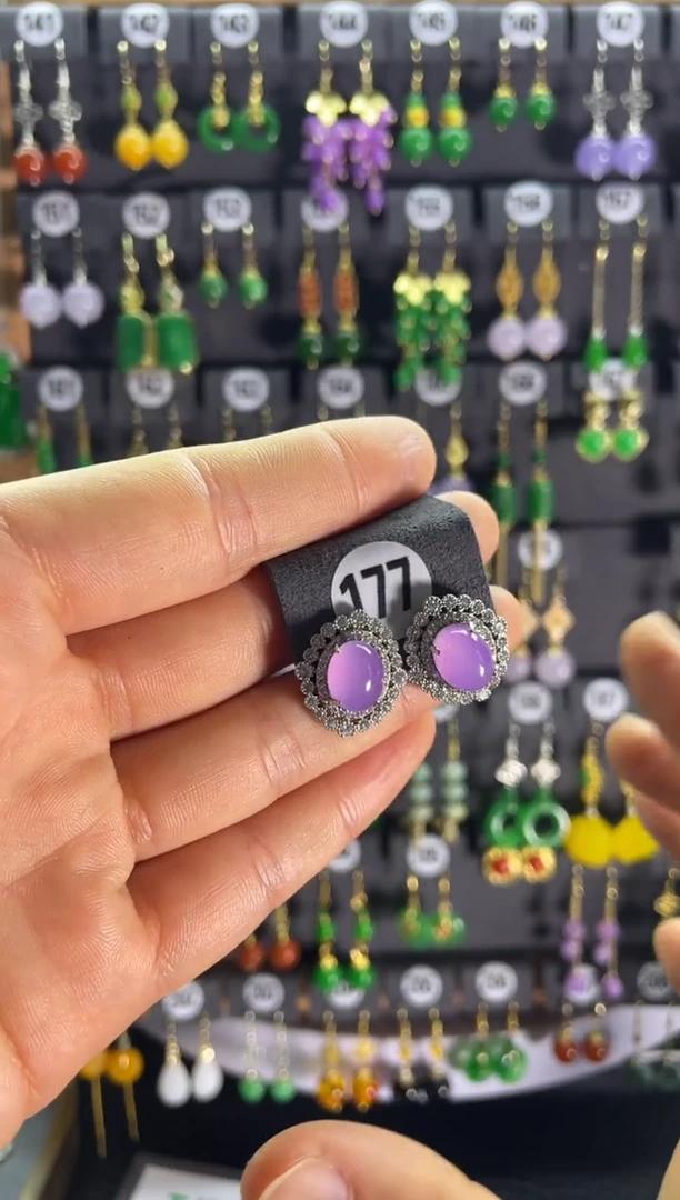 【闪购商品】翡翠耳饰银S925镶嵌177...