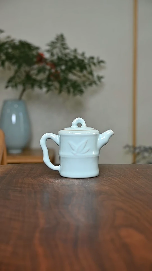 竹节壶 天青 微瑕 朱家汝窑款