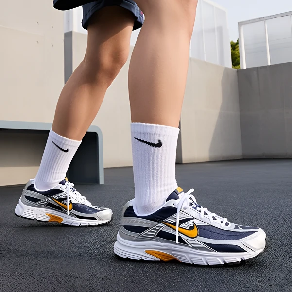 NIKE/耐克男鞋 舒适潮流时尚百搭运动鞋子男款休闲跑鞋IB4467-451