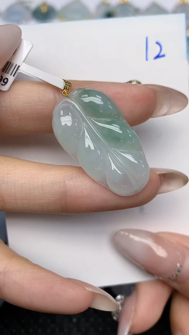 【闪购商品】翡翠颈饰18K金镶嵌天然翡翠A货