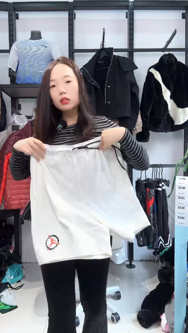 2335编码  瑕疵直播间过款为准 尺码175