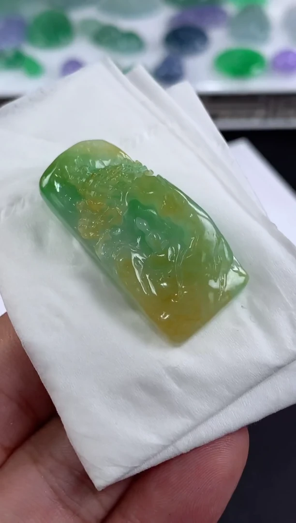 未镶嵌定制翡翠嗨***海翡翠