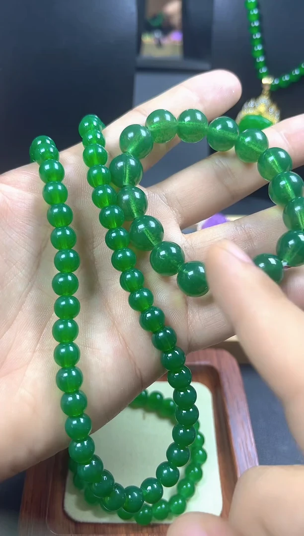 颈饰未镶嵌翡翠珠链