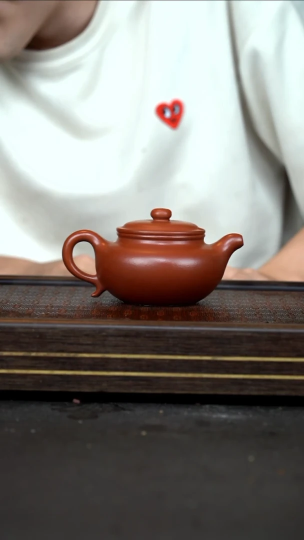 茶壶紫砂   LCC      老朱泥     仿古      200cc
