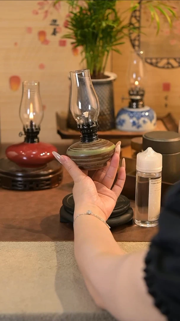 景德镇陶瓷油灯摆件