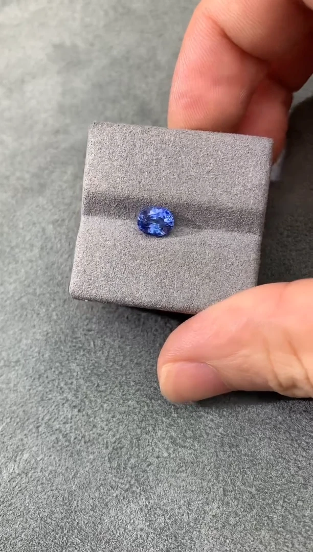 裸石蓝宝石是***～矢车菊 1.16CT