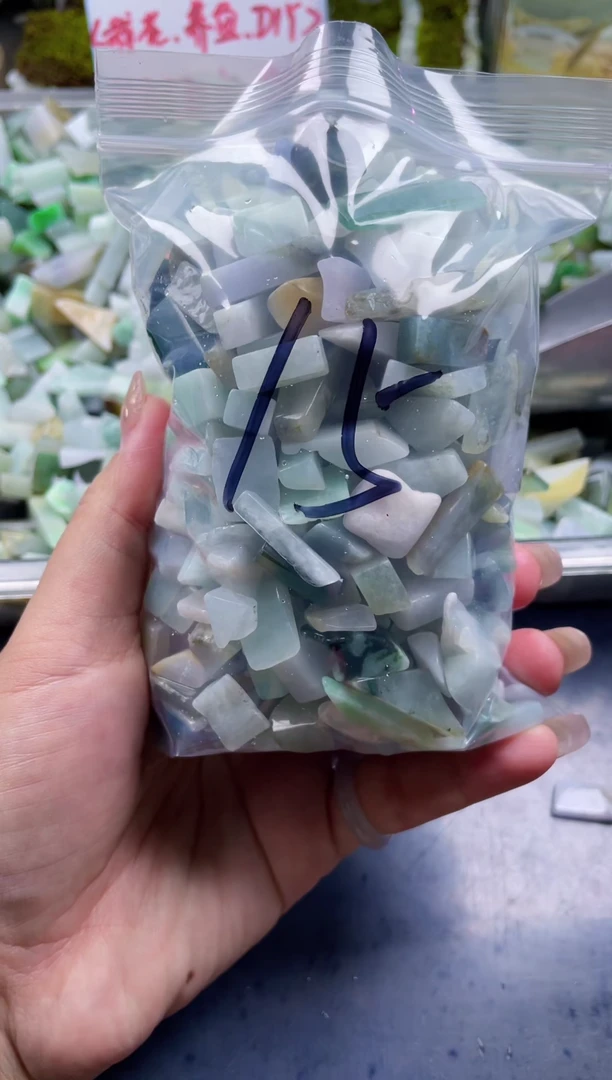 翡翠散珠天然翡翠小号500克15