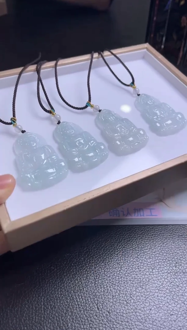 颈饰未镶嵌翡翠B79