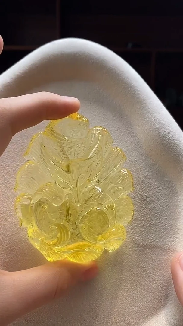 琥珀吊坠(赠链)未镶嵌吊坠