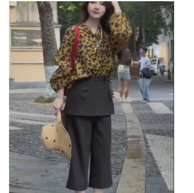 2025夏季新款网红同款洋气减龄韩版爆款波点上衣裤裙两件套