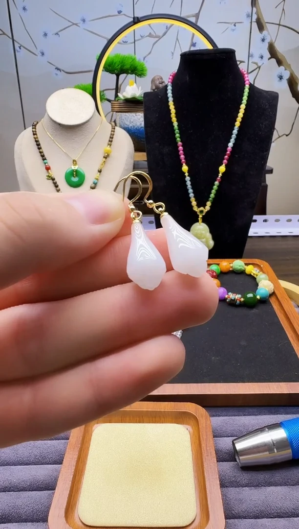 和田玉14K金镶嵌耳饰E42