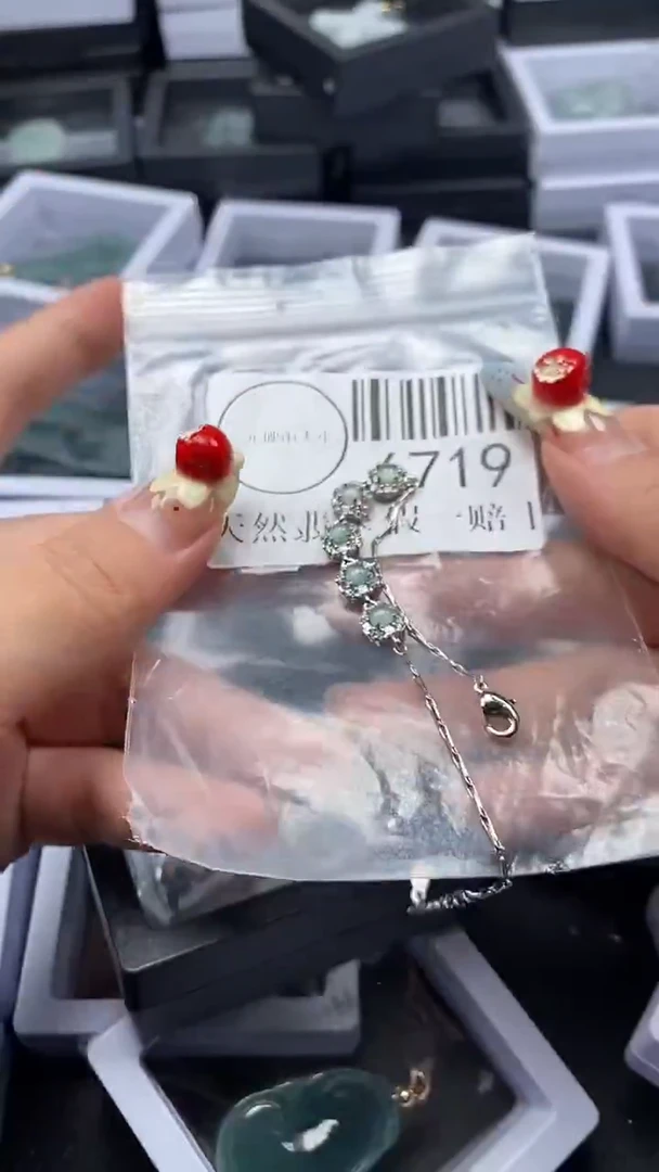 颈饰未镶嵌翡翠6719