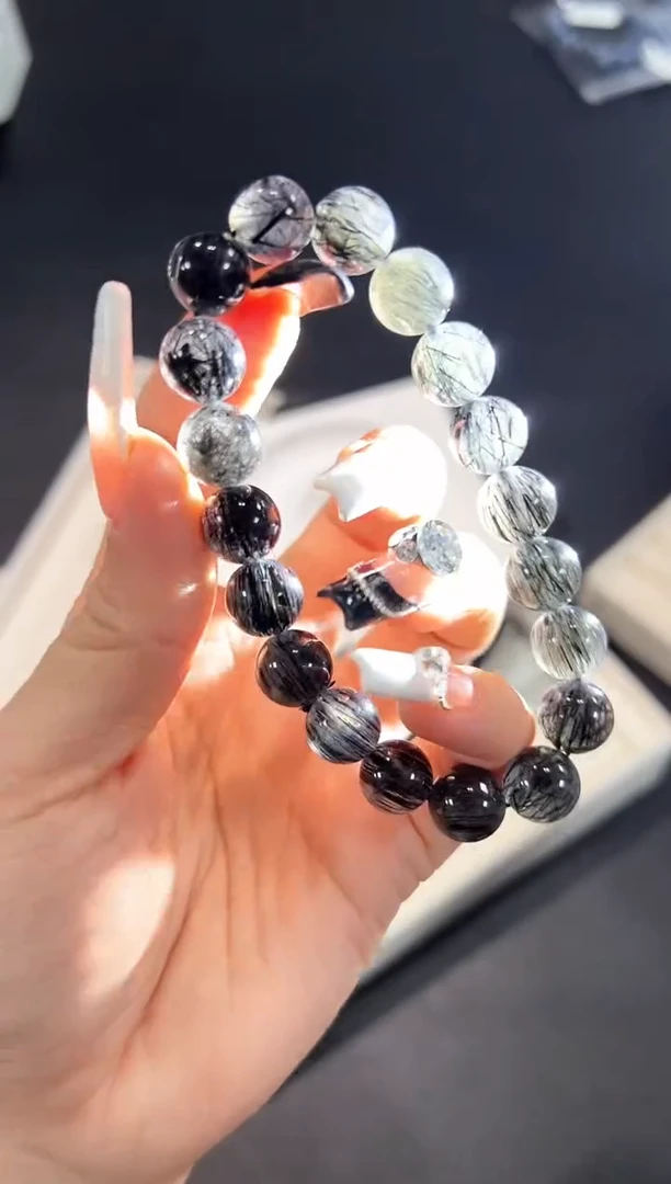 无无76t多样性发其一【1条】默认微瑕