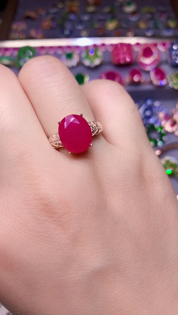 银S925镶嵌戒指红宝石....