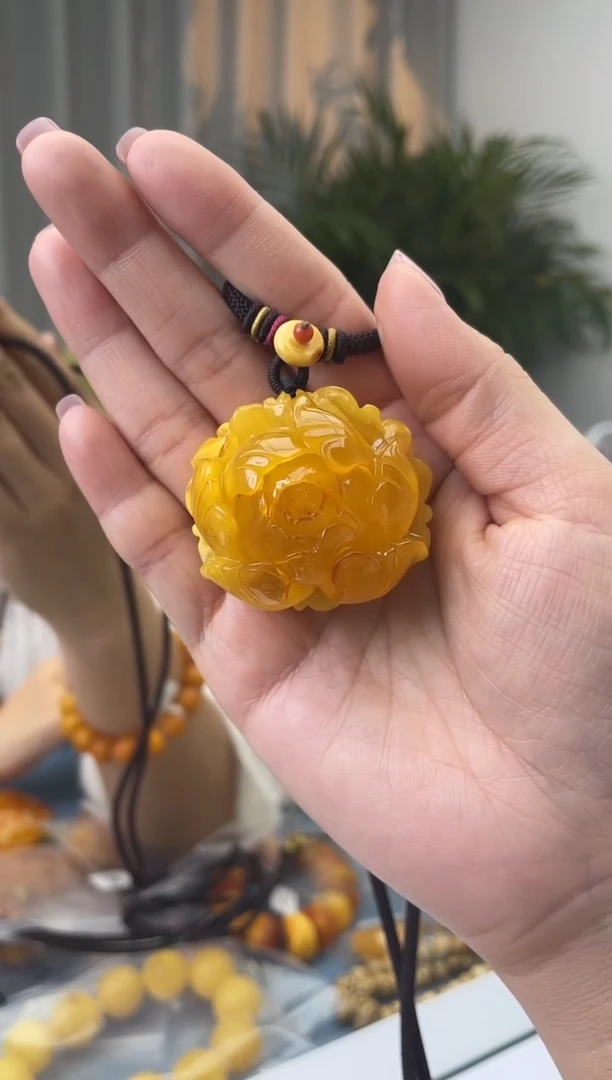 【闪购商品】蜜蜡珠宝奇石未镶嵌假一罚十，发一件025赠绳