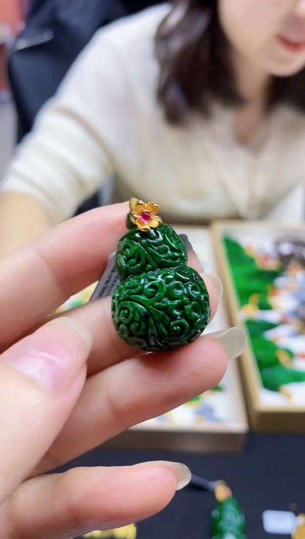 颈饰未镶嵌翡翠翡翠吊坠