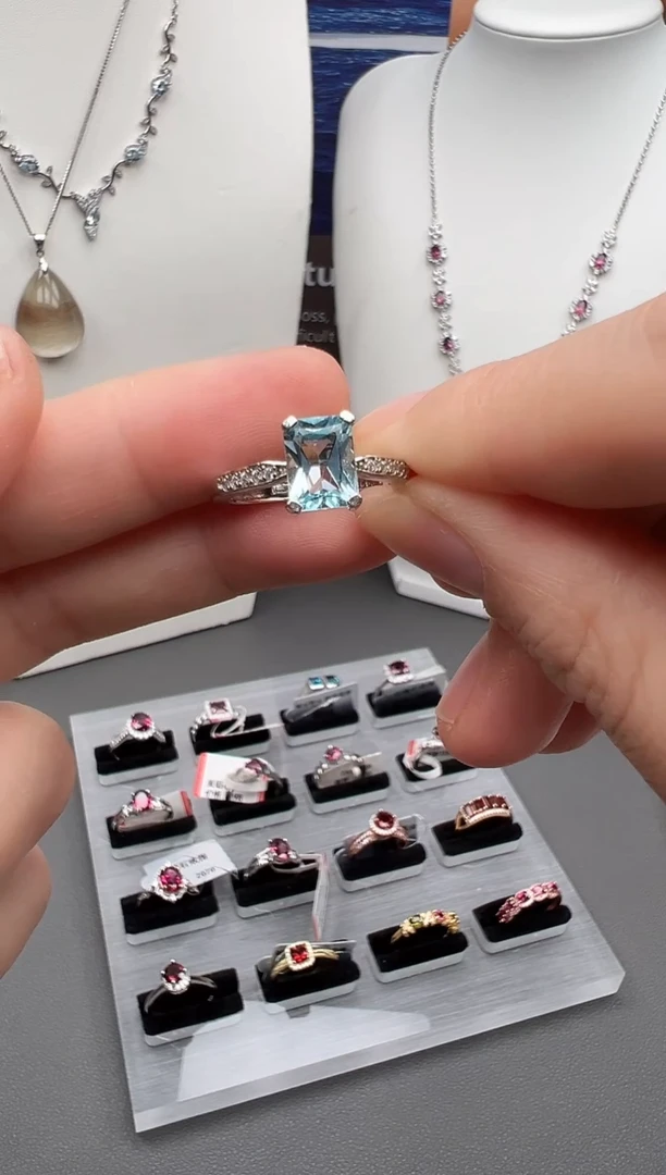 银S925镶嵌戒指托帕石79