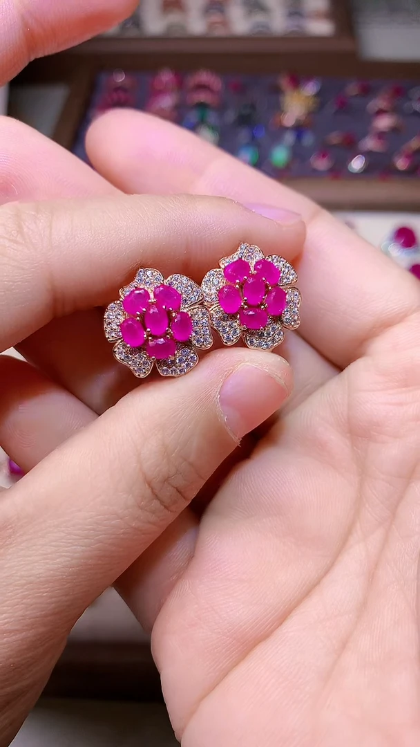 【闪购商品】红宝石耳饰银S925镶嵌000