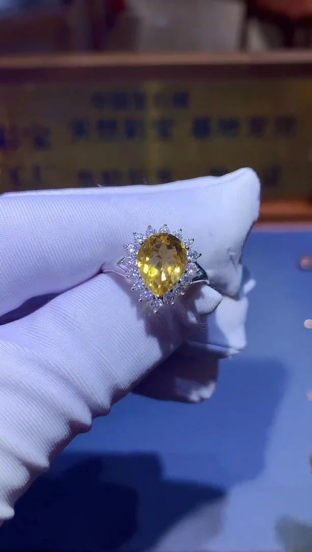 【闪购商品】黄晶戒指银S925镶嵌........