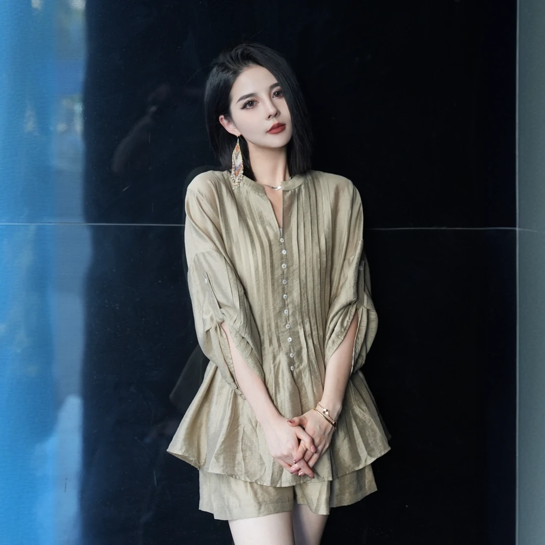 POPULARYW【萤禾】Z·R上品屋 通勤气质收腰衬衫松紧腰休闲短裤套装