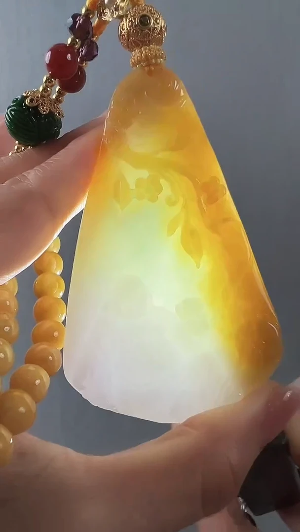 颈饰未镶嵌翡翠佛公