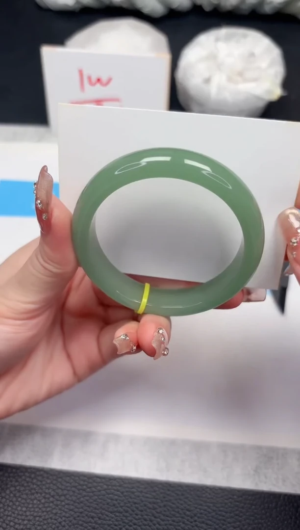 【闪购商品】石英质玉手镯未镶嵌291-54.9