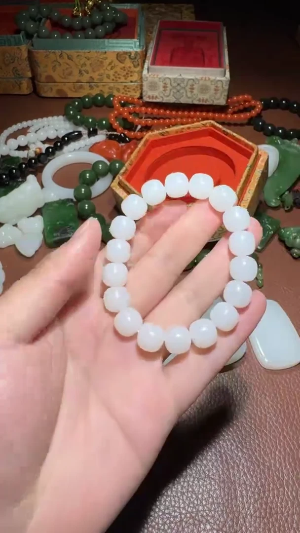 未镶嵌和田玉挂件睿*和田玉