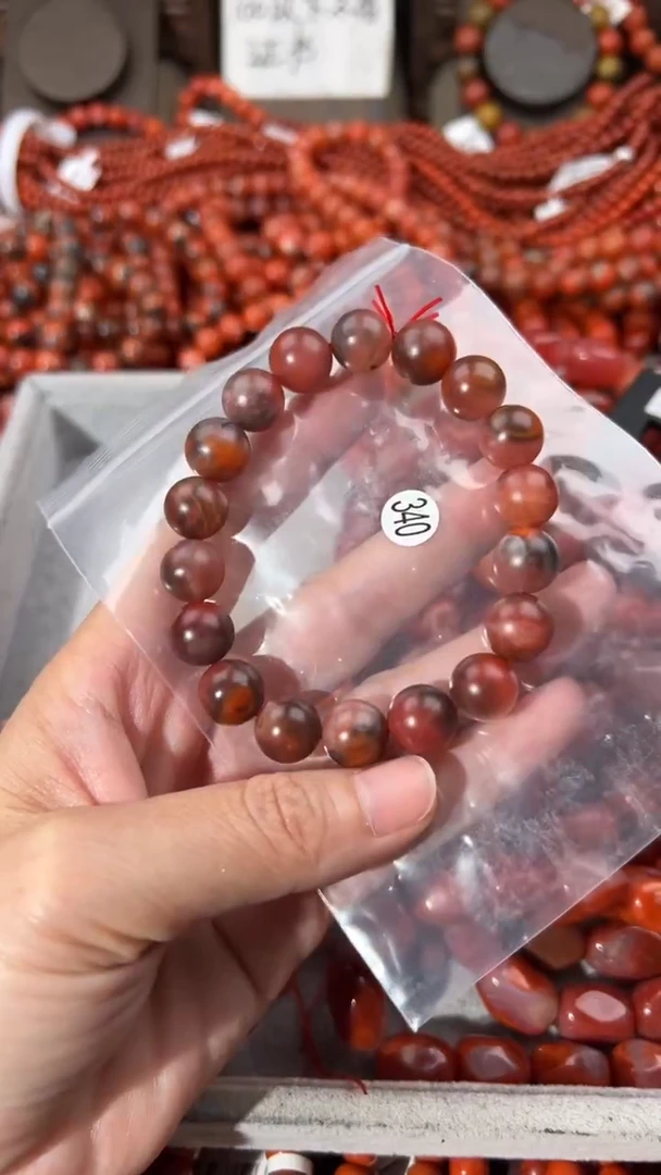 南红玛瑙手镯未镶嵌11+