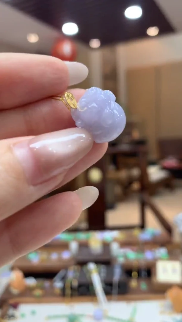 吊坠(不含链)18K金镶嵌翡翠猪