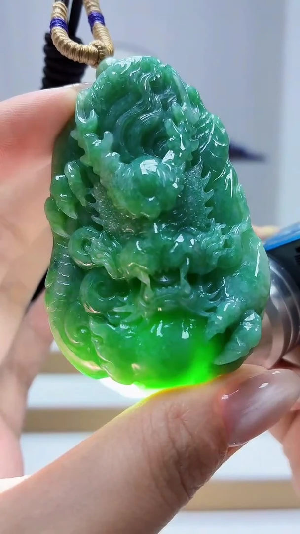 未镶嵌定制翡翠盛***理5060MM-毛货挂件