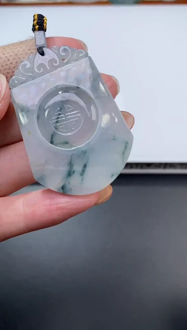 未镶嵌挂件翡翠371060    多人