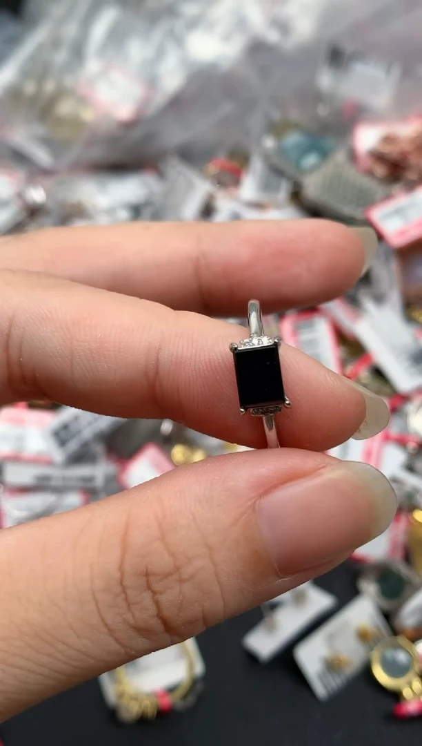翡翠戒指银S925镶嵌天然A货缅甸翡翠
