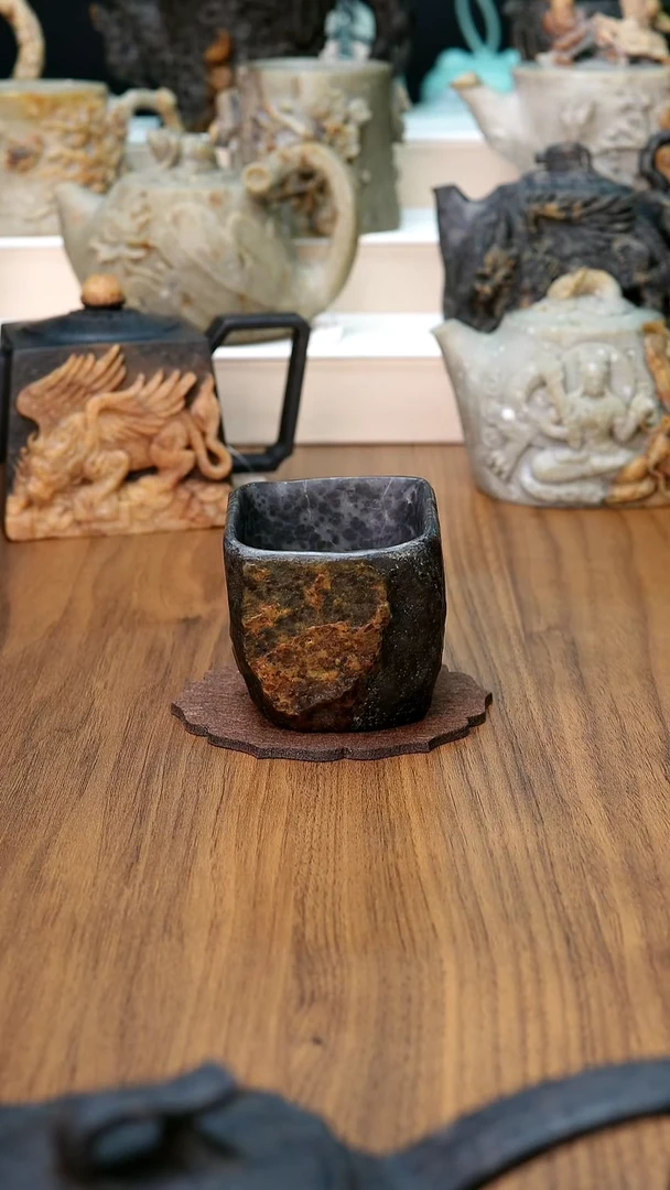 冰碛岩随形杯130ml